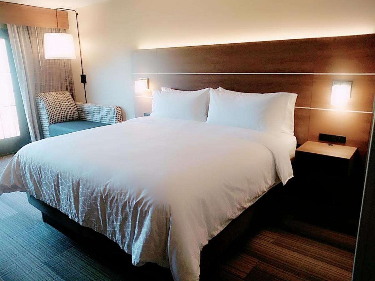 Holiday Express Downtown- Animas River Hotel 3*